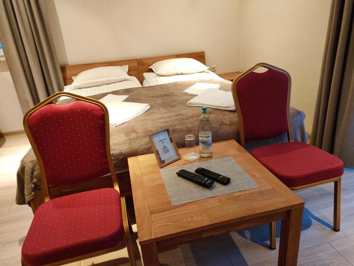Am Berg Hotel-Restaurant ヘルツベルク・アム・ハルツ エクステリア 写真